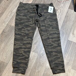 ZYIA Green Camo Unwind Jogger